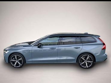 Fahrzeug ansehen: Volvo V60 Kombi T8 Twin Engine PHEV Plus Dark Recharge Volvo V60 Kombi T8 Twin Engine PHEV Plus Dark Recharge