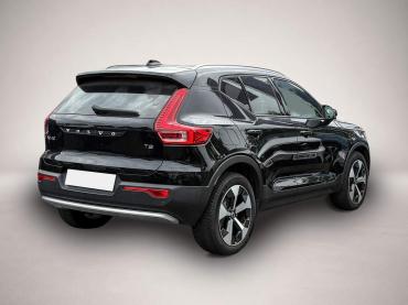 Fahrzeug ansehen: Volvo XC40 Core 2WD Navi Digitales Cockpit Soundsystem Volvo XC40 Core 2WD Navi Digitales Cockpit Soundsystem