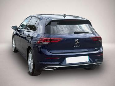 Volkswagen Golf VIII 1.5 eTSI DSG Style * LED * Kamera * App-Con