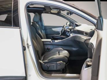 Fahrzeug ansehen: Peugeot 3008 Peugeot 3008