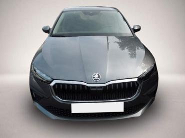 Fahrzeug ansehen: Skoda Scala 1.0TSI TopSelection/AHK/Sitzheizung/Kamera Skoda Scala 1.0TSI TopSelection/AHK/Sitzheizung/Kamera