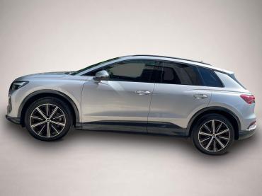 Fahrzeug ansehen: Audi Q4 e-tron 40 advanced * schwarzpaket * AHK Audi Q4 e-tron 40 advanced * schwarzpaket * AHK