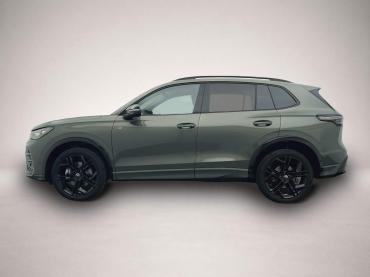 Fahrzeug ansehen: Volkswagen Tiguan 2.0 TDI DSG 4Mo. R-Line BLACK-STYLE 5-J-G Volkswagen Tiguan 2.0 TDI DSG 4Mo. R-Line BLACK-STYLE 5-J-G