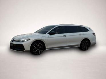 Fahrzeug ansehen: Volkswagen Passat Variant 1.5 TSI eHybrid DSG R-Line Matrix/Pano/AHK/H * K/AreaView/EasyOpen Volkswagen Passat Variant 1.5 TSI eHybrid DSG R-Line Matrix/Pano/AHK/H * K/AreaView/EasyOpen
