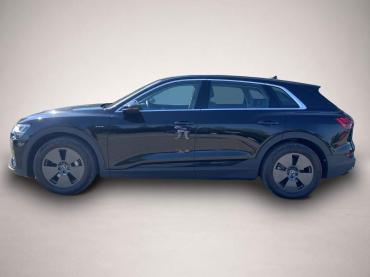 Fahrzeug ansehen: Audi e-tron 50 quattro AHK * NAVI * VIRTUAL-COCKPIT * KAMER Audi e-tron 50 quattro AHK * NAVI * VIRTUAL-COCKPIT * KAMER