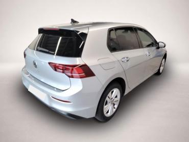 Volkswagen Golf VIII 1.5 TSI Life * Standhzg * Kamera * Navi * * 3J