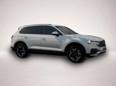 Volkswagen Touareg 3.0 TDI 4M Tip Final Edition IQ.Drive/AHK/Luft/Leder