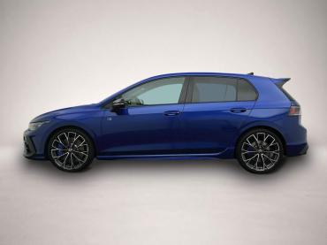 Fahrzeug ansehen: Volkswagen Golf R 8 2.0 TSI DSG 4Mo. Blackstyle 5-J-GAR PAN Volkswagen Golf R 8 2.0 TSI DSG 4Mo. Blackstyle 5-J-GAR PAN