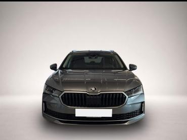 Fahrzeug ansehen: Skoda Superb Combi 2.0 TSI DSG SELECTION MATRIX-LED * NA Skoda Superb Combi 2.0 TSI DSG SELECTION MATRIX-LED * NA
