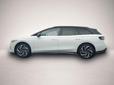 Fahrzeug ansehen: Volkswagen ID.7 Tourer BLACK-STYLE 5-J-GAR AHK AREA-VIEW Volkswagen ID.7 Tourer BLACK-STYLE 5-J-GAR AHK AREA-VIEW