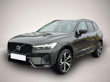 Fahrzeug ansehen: Volvo XC60 B5 B AWD Ultra Dark Luft-FW * Pano Volvo XC60 B5 B AWD Ultra Dark Luft-FW * Pano