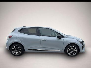 Fahrzeug ansehen: Renault Clio TCe 90 X-Tronic Autom. Techno SHZ * LED * RFK Renault Clio TCe 90 X-Tronic Autom. Techno SHZ * LED * RFK