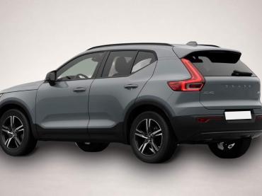 Fahrzeug ansehen: Volvo XC40 Plus Dark 2WD 360 Grad Kamera Frontscheiben Volvo XC40 Plus Dark 2WD 360 Grad Kamera Frontscheiben