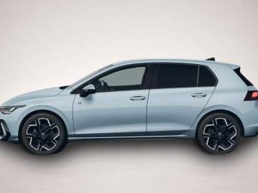Fahrzeug ansehen: Volkswagen Golf Volkswagen R-Line 1.5 eTSI 110 kW (150 PS) Volkswagen Golf Volkswagen R-Line 1.5 eTSI 110 kW (150 PS)