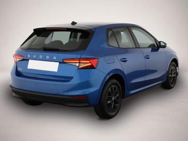Skoda Fabia 1.0 TSI Selection * LED * Kamera * Winter * 5