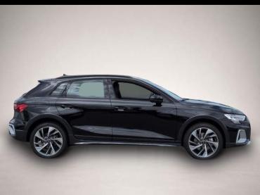 Audi A3 allstreet S-LINE TDI * S-tr MatrixLED ACC R-Kam