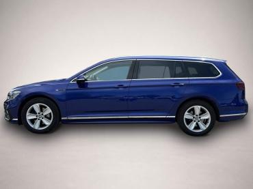 Fahrzeug ansehen: Volkswagen Passat Variant 2.0 TDI DSG R-Line AHK * HEAD-UP * AP Volkswagen Passat Variant 2.0 TDI DSG R-Line AHK * HEAD-UP * AP
