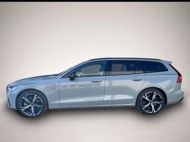 Volvo V60 T8 Ultra Dark AHK * 360 * HEADUP