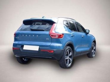 Fahrzeug ansehen: Volvo XC40 Plus Dark 2WD Digitales Cockpit Memory Sitz Volvo XC40 Plus Dark 2WD Digitales Cockpit Memory Sitz