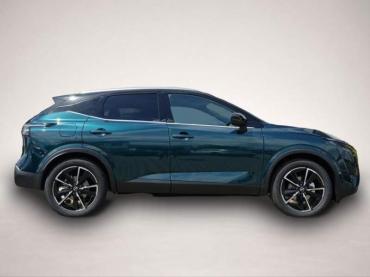 Nissan Qashqai TEKNA 158PS ALLRAD 4x4 Pano/Bose * AHK!