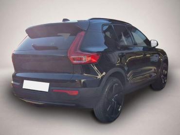 Fahrzeug ansehen: Volvo XC40 B3 B DKG Ultra Black Edition AHZV * Pano Volvo XC40 B3 B DKG Ultra Black Edition AHZV * Pano