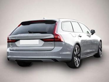 Fahrzeug ansehen: Volvo V90 Kombi Plus Dark Recharge Plug-In Hybrid AWD Volvo V90 Kombi Plus Dark Recharge Plug-In Hybrid AWD