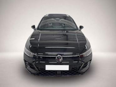 Fahrzeug ansehen: Volkswagen Passat Variant R-Line 2.0 TDI SCR 4Motion 193PS/142kW DSG7 202. Volkswagen Passat Variant R-Line 2.0 TDI SCR 4Motion 193PS/142kW DSG7 202.
