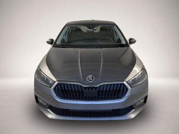 Fahrzeug ansehen: Skoda Fabia Selection 95PS GV4 * AHK * Sitzheiz * Lenkradheiz * Cli. Skoda Fabia Selection 95PS GV4 * AHK * Sitzheiz * Lenkradheiz * Cli.