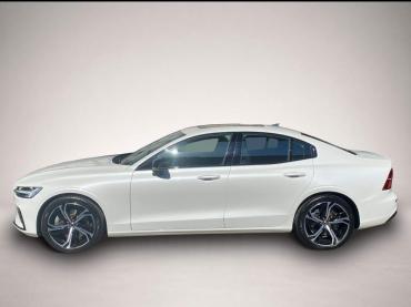 Fahrzeug ansehen: Volvo S60 B5 Ultimate Dark AWD ACC * LED * Navi * SD * SHZ * 360 Volvo S60 B5 Ultimate Dark AWD ACC * LED * Navi * SD * SHZ * 360