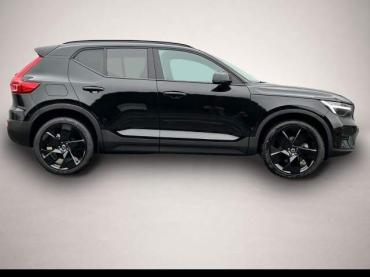 Fahrzeug ansehen: Volvo XC40 B3 Plus Black Edition/20''/H&K/ACC/SHZ * LHZ Volvo XC40 B3 Plus Black Edition/20''/H&K/ACC/SHZ * LHZ