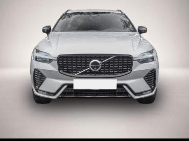 Volvo XC60 B4 D AWD Plus Dark LUFT STANDHZG PANO 20ZOL