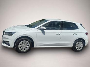 Skoda Fabia 1.0 TSI Essence * LED * Bluetooth * PDC