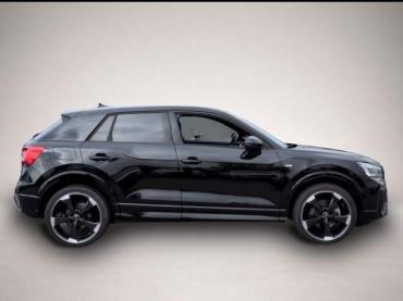 Audi Q2 S-LINE 35TFSI * S-tro AHK Matrix-LED ACC R-Kam