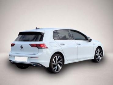 Fahrzeug ansehen: Volkswagen Golf VIII Style 1.5eTSI * ACC LED * R-Kam Massage Volkswagen Golf VIII Style 1.5eTSI * ACC LED * R-Kam Massage