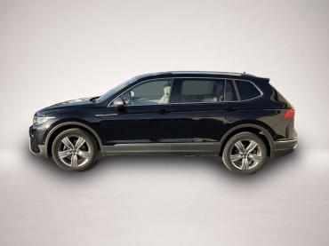Fahrzeug ansehen: Volkswagen Tiguan Allspace 2.0 TDI DSG 4Mo Elegance 188¤ m. Volkswagen Tiguan Allspace 2.0 TDI DSG 4Mo Elegance 188¤ m.