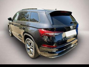 Skoda Kodiaq 2.0 TDI DSG 4x4 Sportline AHK KAMERA ACC