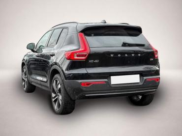 Fahrzeug ansehen: Volvo XC40 Ultimate Dark 2WD StandHZG Digitales Cockpi Volvo XC40 Ultimate Dark 2WD StandHZG Digitales Cockpi