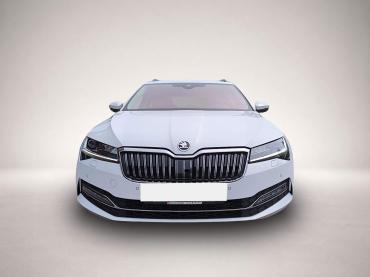 Skoda Superb Combi 2.0 TDI DSG Style NAVI RFK MATRIX L