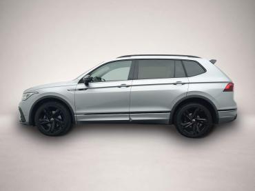 Fahrzeug ansehen: Volkswagen Tiguan Allspace 2.0 TDI DSG 4Mo. R-Line BLACK 7S Volkswagen Tiguan Allspace 2.0 TDI DSG 4Mo. R-Line BLACK 7S