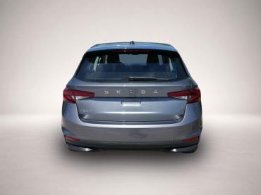 Fahrzeug ansehen: Skoda Fabia Selection 1.0 TSI * NAVI-ÜBER-SMARTLINK * PDC Skoda Fabia Selection 1.0 TSI * NAVI-ÜBER-SMARTLINK * PDC