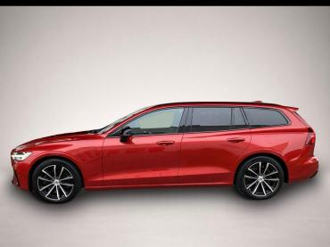 Fahrzeug ansehen: Volvo V60 T8 Ultimate Dark * DAB * * WinterP * SHZ * HUD Volvo V60 T8 Ultimate Dark * DAB * * WinterP * SHZ * HUD