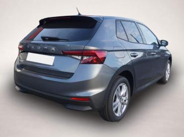 Skoda Fabia 1.0 MPI Neuwertig 10km Kamera Sitzheizung