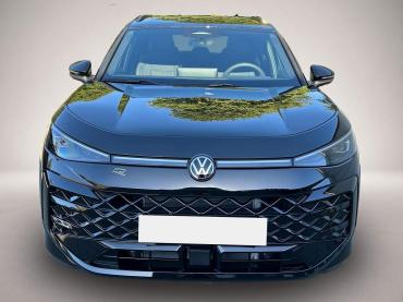 Fahrzeug ansehen: Volkswagen T-Roc R-Line 1.5 eTSI DSG Neues Modell * AHK * Black Volkswagen T-Roc R-Line 1.5 eTSI DSG Neues Modell * AHK * Black