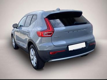 Fahrzeug ansehen: Volvo XC40 Core 2WD Bluetooth Navi LED Klima Volvo XC40 Core 2WD Bluetooth Navi LED Klima