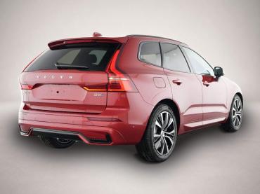 Fahrzeug ansehen: Volvo XC60 Plus Dark AWD AD Digitales Cockpit Memory S Volvo XC60 Plus Dark AWD AD Digitales Cockpit Memory S