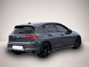 Volkswagen Golf VIII R-LINE 1.5eTSI * DSG ACC LED * R-Kam 18