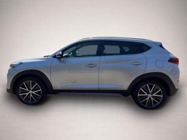 Fahrzeug ansehen: Hyundai TUCSON Passion * 4WD NAVI SHZ LHZ KAMERA PDC DAB Hyundai TUCSON Passion * 4WD NAVI SHZ LHZ KAMERA PDC DAB