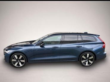 Fahrzeug ansehen: Volvo V60 Kombi T8 Ultra Dark Recharge WiPa * SHZ * DAB * LE Volvo V60 Kombi T8 Ultra Dark Recharge WiPa * SHZ * DAB * LE