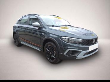 Fahrzeug ansehen: Fiat Tipo 1.5 GSE Hybrid GARMIN (356) Fiat Tipo 1.5 GSE Hybrid GARMIN (356)