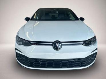 Fahrzeug ansehen: Volkswagen Golf GTI DSG AHK * IQ.Light * Drive * Black * Harman * Alu19 * H. Volkswagen Golf GTI DSG AHK * IQ.Light * Drive * Black * Harman * Alu19 * H.